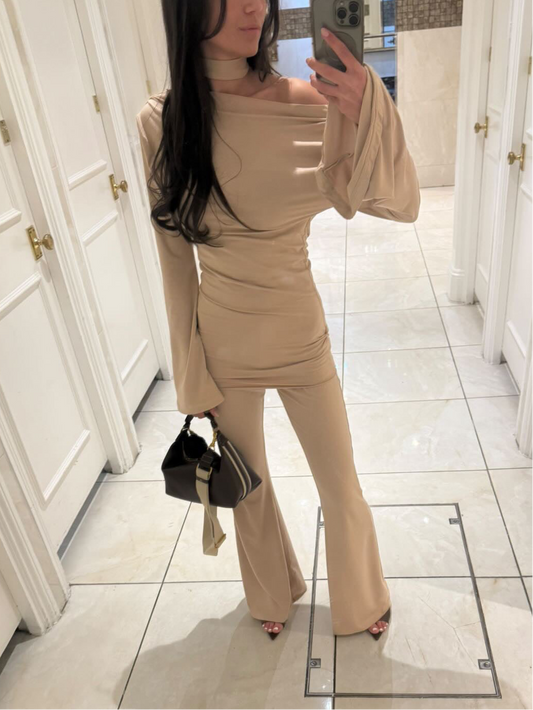Slash Neck Sleeve